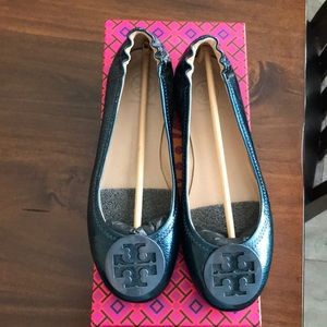 Minnie Travel Logo Ballet Flats